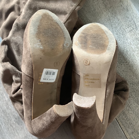 Super Stylish over the knee suede boots 😍 - Picture 2 of 4